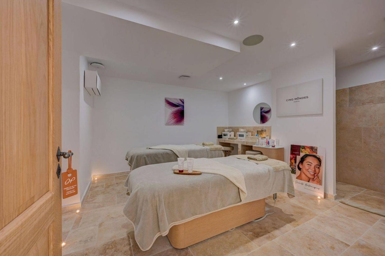 Domaine De Privadiere & Spa Uzès Esterno foto